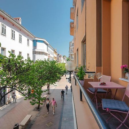 PUY E&F Luxury Apartments מראה חיצוני תמונה