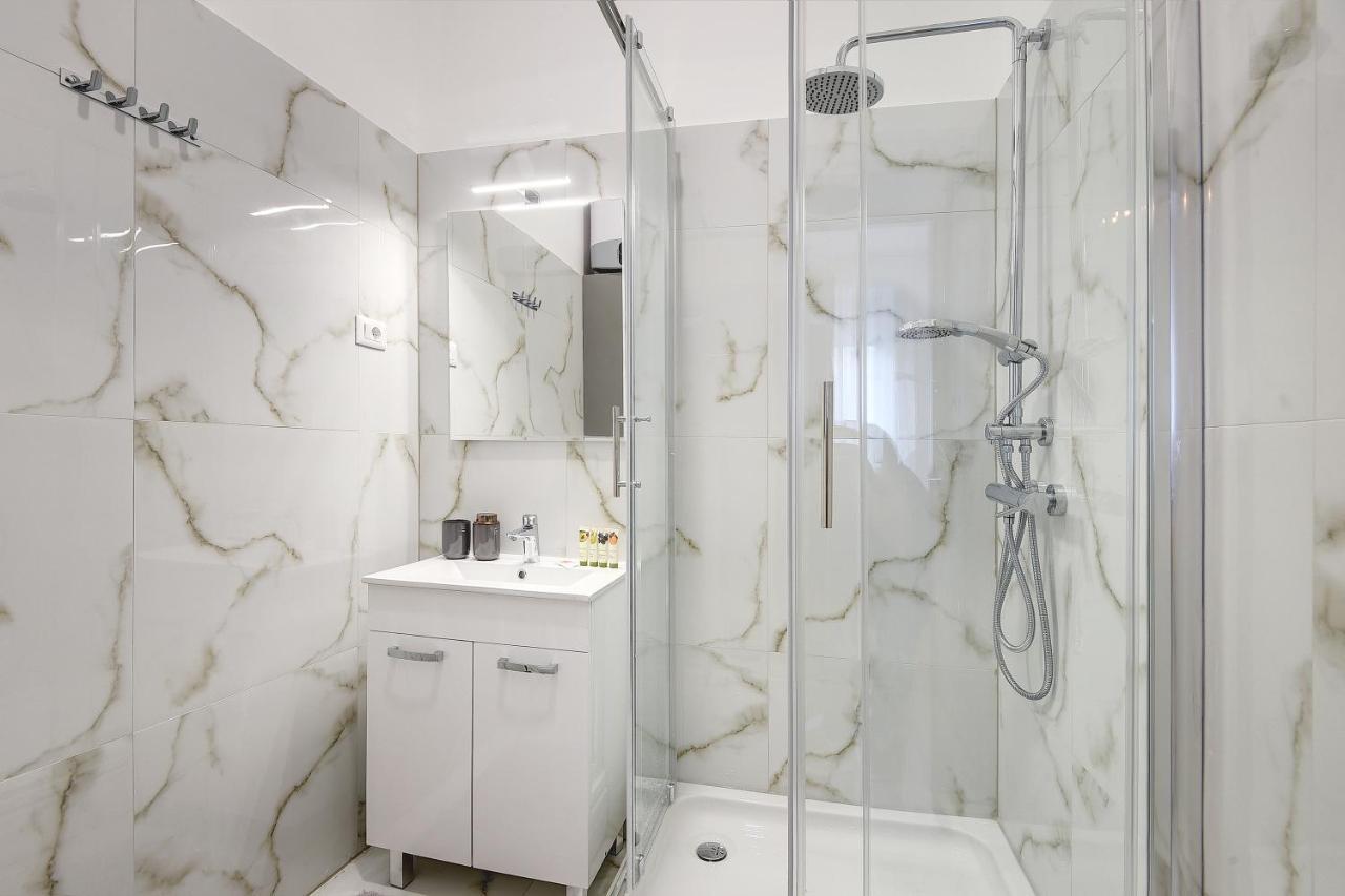 PUY E&F Luxury Apartments מראה חיצוני תמונה