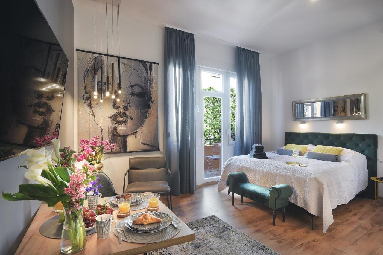 PUY E&F Luxury Apartments מראה חיצוני תמונה